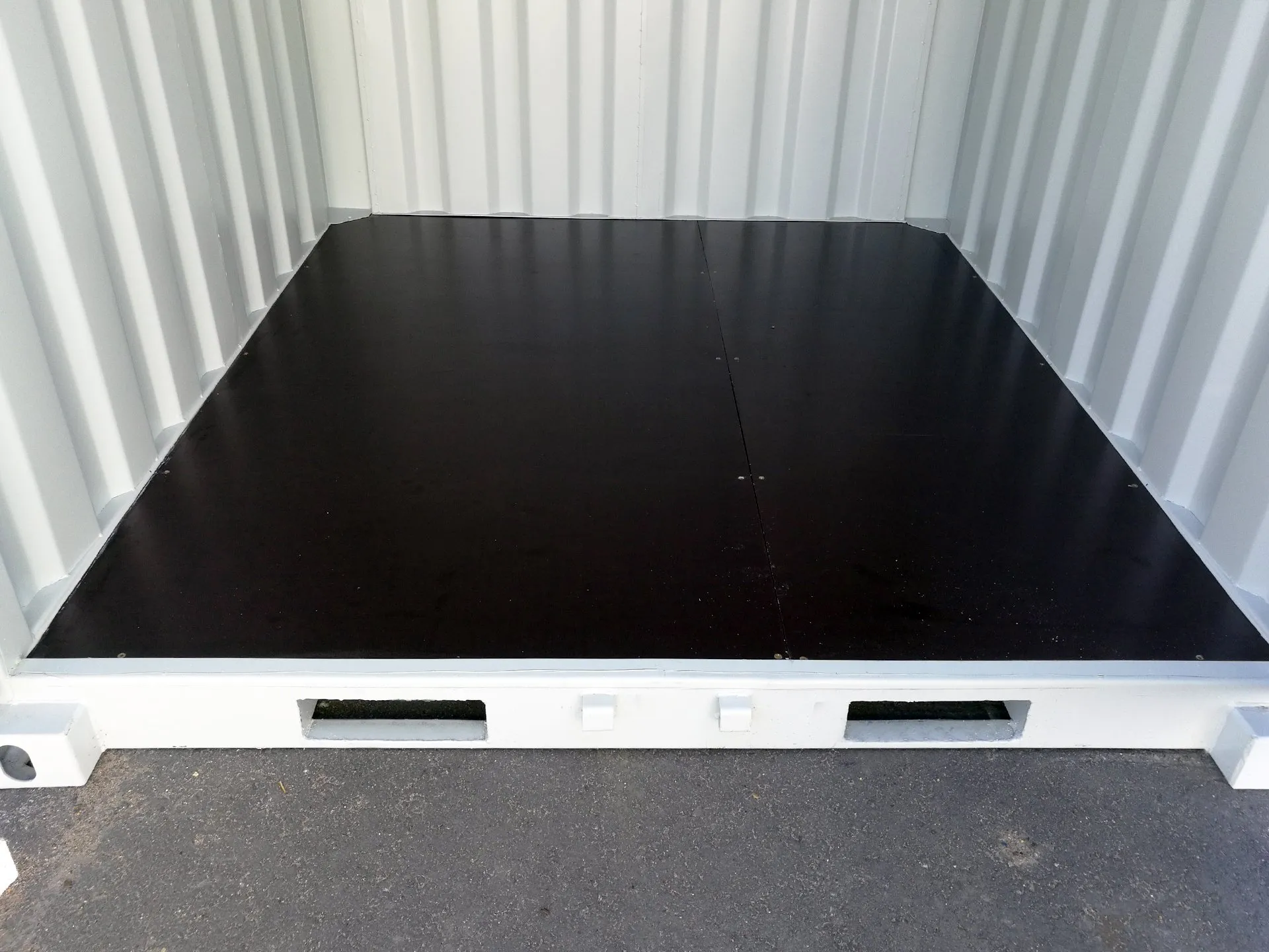 8ft Mini Shipping Container – Secure Portable Storage Container with Timber Floor | New - Image 3
