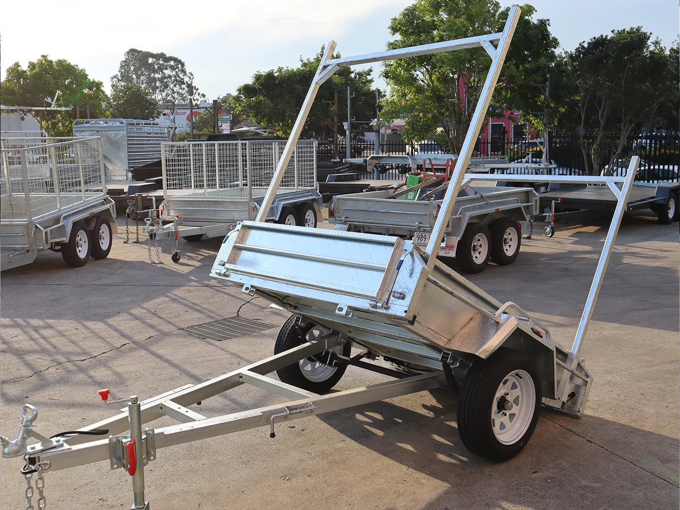 6x4 Galvanised Box Trailer with Tilt & Ladder Racks | Heavy Duty Single Axle 750KG ATM - Image 2