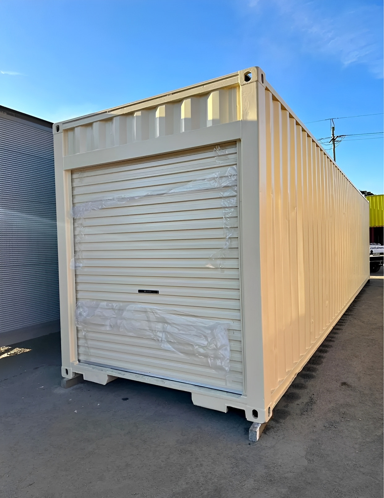 40ft Refurbished Shipping Container with Full-Width Roller Door – Secure Storage Unit